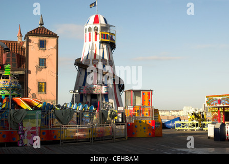 Kirmes rides auf Brighton Pier. Stockfoto