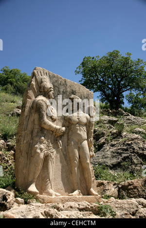 Arsameia, Schlafwagen, Adiyaman, Südosten der Türkei: Antiochus ich schüttelt Hände mit Herakles Stockfoto