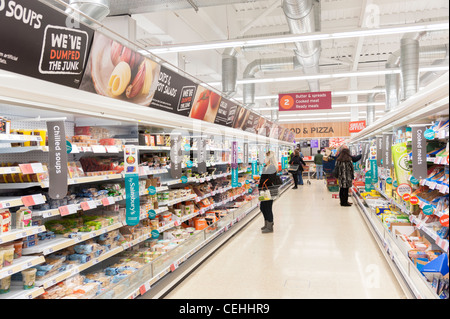 Sainsbury Supermarkt Gang, UK Stockfoto