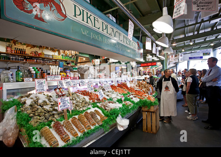 Meeresfrüchte-Shop. Pike Place Market. Seattle. USA Stockfoto