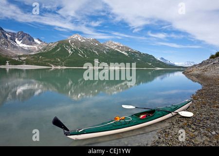 Kajakfahren im Glacier-Bay-Nationalpark. Adams´s Einlass. Alaska. USA Stockfoto