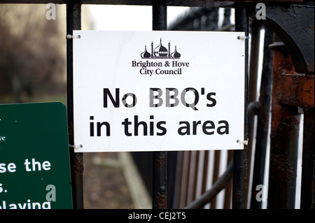 Keine Grillen anmelden, Brighton und Hove City Council, Brunswick Square, Brighton und Hove, East Sussex, Großbritannien Stockfoto