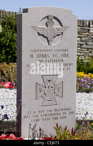 Grabstein von Lt Col Jones VC, British War Cemetery, San Carlos, Falkland-Inseln, Süd-Atlantik Stockfoto