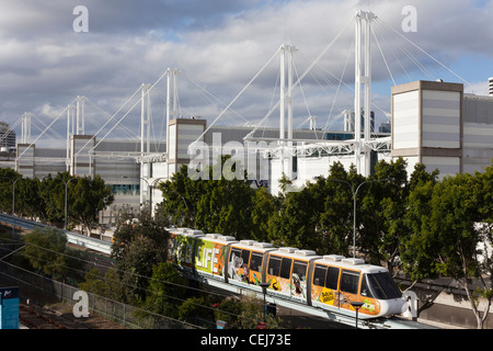 Metro Monorail und Sydney Convention and Exhibition Centre, Sydney, Australien Stockfoto