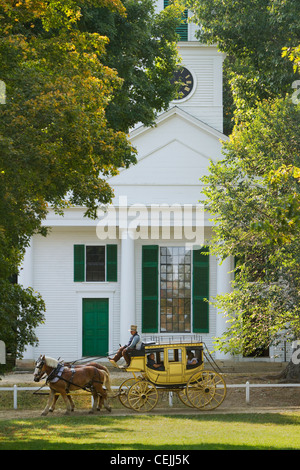 Ein lebendiges Museum Neuerstellung koloniale Leben in Neuengland, Old Sturbridge Village in Sturbridge, verfügt über eine authentische Postkutsche Stockfoto