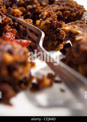 Traditionelle Rezepte aus Yorkshire Yorkshire Dales Kuchen Zutaten: g weiche Butter g g Johannisbeeren, Peel, g Zucker, Eiern, gut gemischt Stockfoto