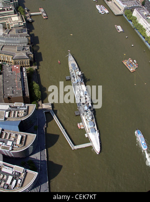 Luftaufnahme der HMS Belfast festgemacht an der Themse, London Stockfoto