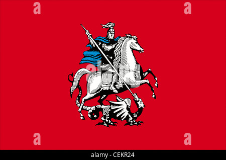 Fahne mit dem Wappen der russischen Hauptstadt Moskau. Stockfoto
