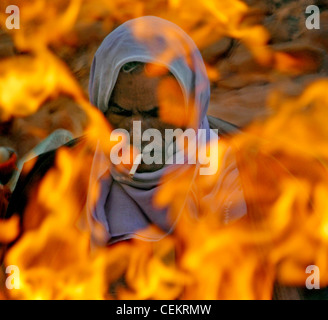 Beduinen Nomad Wüste Lagerfeuer Stockfoto