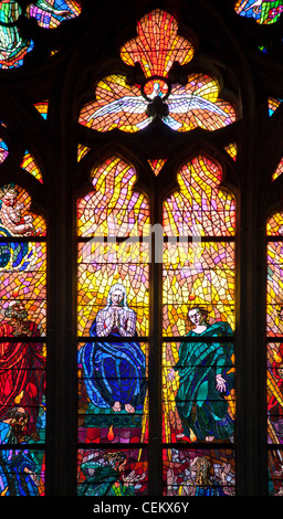Prag, St.-Veits-Dom, südlichen Seitenschiff, Kapelle des St. Ludmila, Buntglasfenster Stockfoto