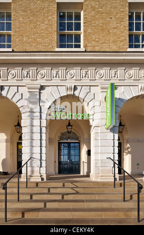 Wenig Waitrose Speicher in Verkehrssysteme, Teil des Thr Herzogtum von Cornwall. Stockfoto