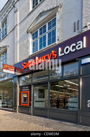 Sainsburys lokal in der Fulham Road in London. Stockfoto