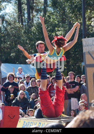 Entertainer auf dem jährlichen Hoggetowne mittelalterlichen Jahrmarkt in Gainesville, Florida. Stockfoto