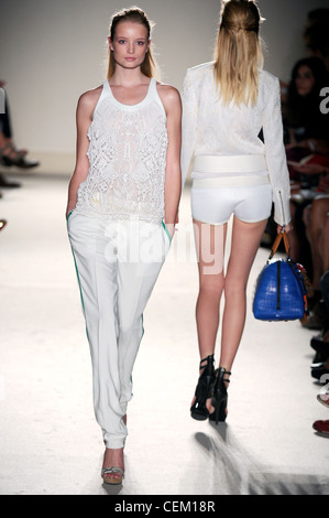 Barbara Bui Paris bereit, WearSpringSummer 2012 Stockfoto