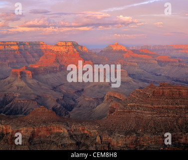 Sonnenuntergang vom Grand Canyon gesehen von Yaki Point am South Rim, Grand Canyon National Park, Arizona, USA Stockfoto
