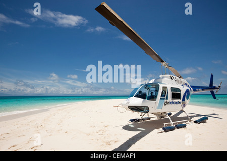 Hubschrauber auf Vlassof Cay - Sand Cay vor der Küste von Cairns. Great Barrier Reef Marine Park, Queensland, Australien Stockfoto