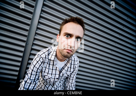 Porträt von Angst oder überrascht kaukasischen Jüngling Stockfoto