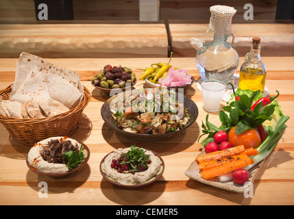 Anzeige der libanesische Gerichte an Yalla Yalla Restaurant London Stockfoto