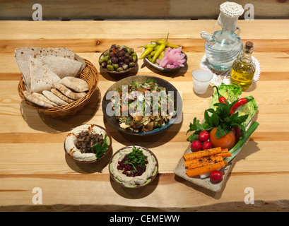 Anzeige der libanesische Gerichte an Yalla Yalla Restaurant London Stockfoto