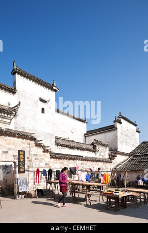 China, Asien, Fluss, Landschaften, Tag, Wasser, chinesische Kultur, Tourismus, Baum, im Freien, Brücke, Man-Made-Struktur, Reisen, Provinz Anhui, Menschen, Stockfoto