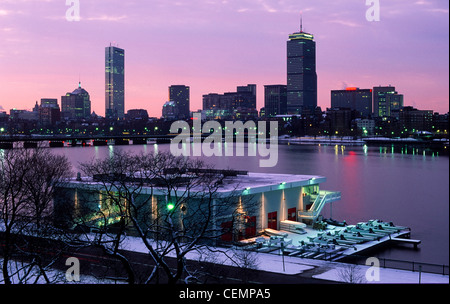 MITS Pierce Bootshaus und Bostons Back Bay Stockfoto