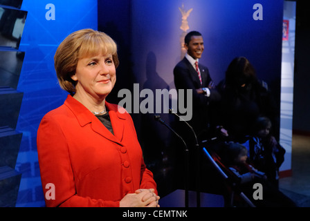 Frau Angela Merkel als eine Wachsfigur in Madame Tussauds Wachsfigurenkabinett, Unter Den Linden 74, Berlin-Mitte, Berlin, Deutschland, Europa Stockfoto