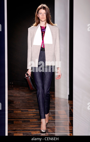 Balenciaga bereit zum WearSpringSummer 2012 Stockfoto