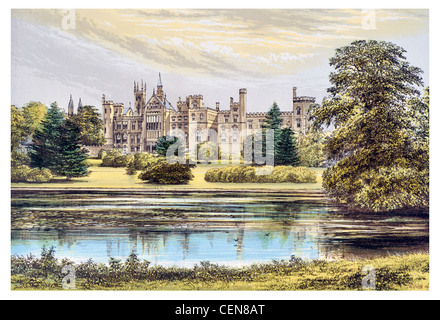 Alton Towers Themenpark Resort Staffordshire England neugotischen Stil Landhaus Hotel Lake Stockfoto