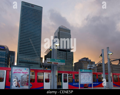 Großbritannien, London, Canary Wharf vom DLR-Bahnhof Stockfoto