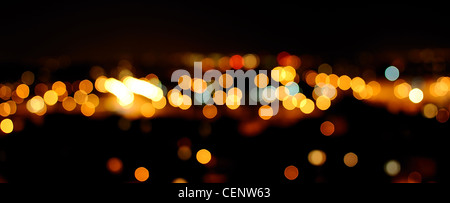 Foto von glitzernden Lichtern in der Nacht Stadt. Stockfoto