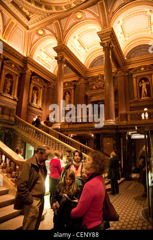 Der reich verzierte Eingangshalle, das Fitzwilliam Museum, Cambridge UK Stockfoto