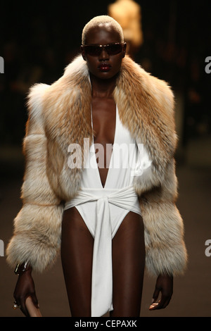 Alexandre VauthierParis Haute CoutureSpringSummer 2011 Stockfoto