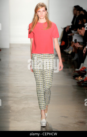 Peter Som New York bereit zum WearSpringSummer 2012 Stockfoto