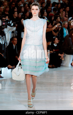 Louis Vuitton Paris bereit, WearSpringSummer 2012 Stockfoto