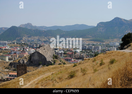 Ukraine. Die autonome Republik Krim. Sudak. Panorama von der genuesischen mittelalterlichen Festung. Stockfoto