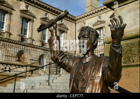 Anthony Trollope Statue an die allgemeine Postamt im Custom House Platz Bronze. Stockfoto