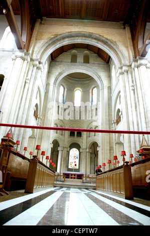 Innenansicht der großen Kathedrale von Belfast. Stockfoto