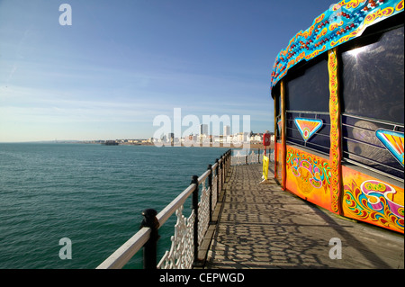Brighton Meer von der Seite der Kirmes am Pier von Brighton. Stockfoto