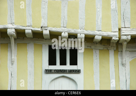 Die Tudor strahlte Armaturenbrett eines Hauses in der Suffolk Dorf Lavenham. Stockfoto