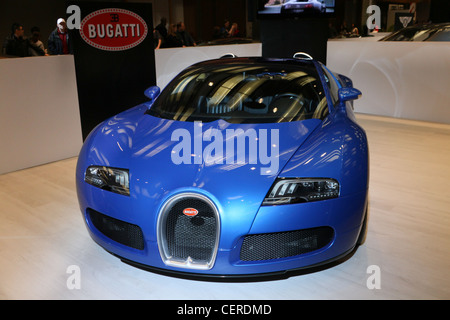 Bugatti Auto blau schnelles Rennen Sport Stockfoto