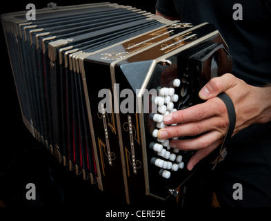 Spielen Sie das Bandoneon, traditionellen Tango Instrument, Argentinien. Stockfoto