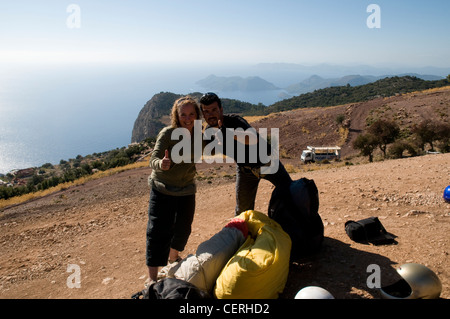 Porträt eines Touristen nach gehen, Paragliding, Olu Deniz, Türkei Stockfoto