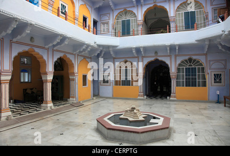 Indien, Rajasthan, Jaipur, Hotel Diggi Palace, Hof, Stockfoto