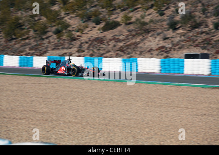 Lewis Hamilton McLaren Mercedes F1 Rennen Steuerwagen während der Formel-1 Strecke testen auf Jerez Andalusien Spanien Stockfoto