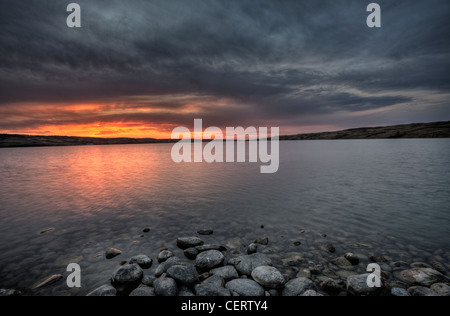 Buffalo-Pfund-See bei Sonnenuntergang, bunt und heiter Stockfoto