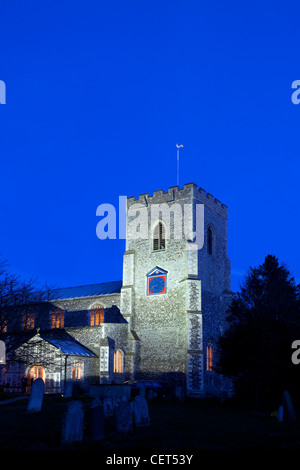 St. Catherine Kirche, erbaut im 14. und 15. Jahrhundert, nachts beleuchtet. Stockfoto