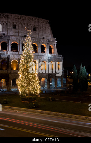 Kolosseum an Weihnachten Zeit, Rom, Latium, Italien Stockfoto