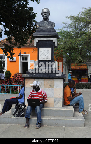 Internet Hot-Spot wichtigsten Sqare Largo Gustavo Monteiro in Assomada, Santiago, Kapverdische Inseln, Afrika Stockfoto