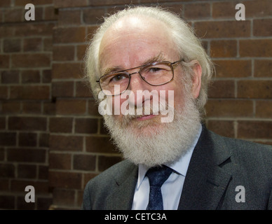 Professor David Crystal, Linguist und Autor zahlreicher sozio-linguistische Bücher bei einem Vortrag im Jahr 2012 Stockfoto