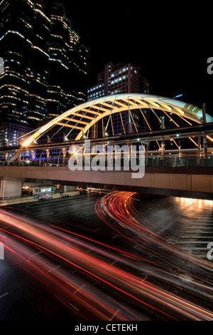 Sathorn - Chongnonsi Kreuzung in Bangkoks Central Business District Stockfoto